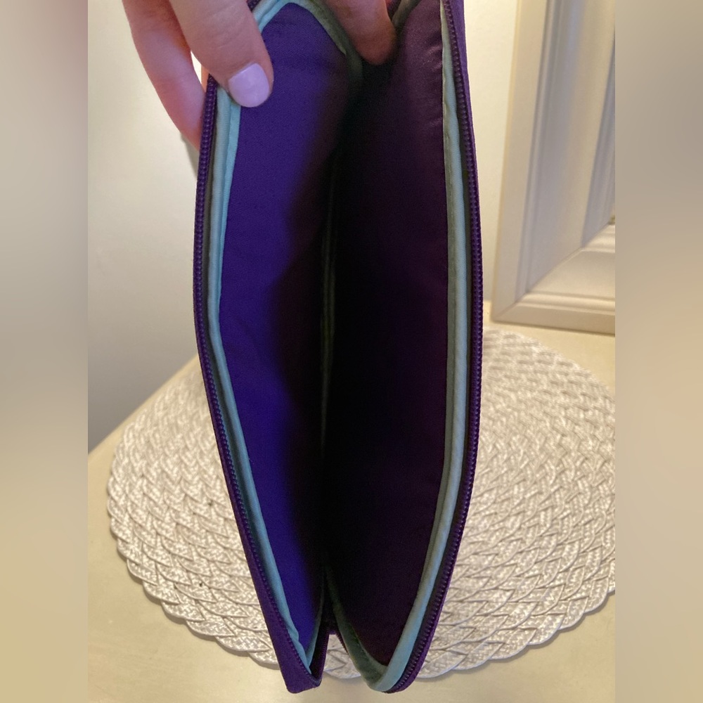Juicy Couture IPad carrier! - Picture 4 of 4
